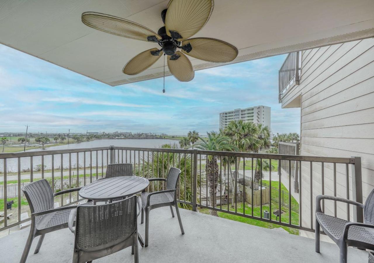 Ocean View Luxury Steps To Beach Галвестън Екстериор снимка